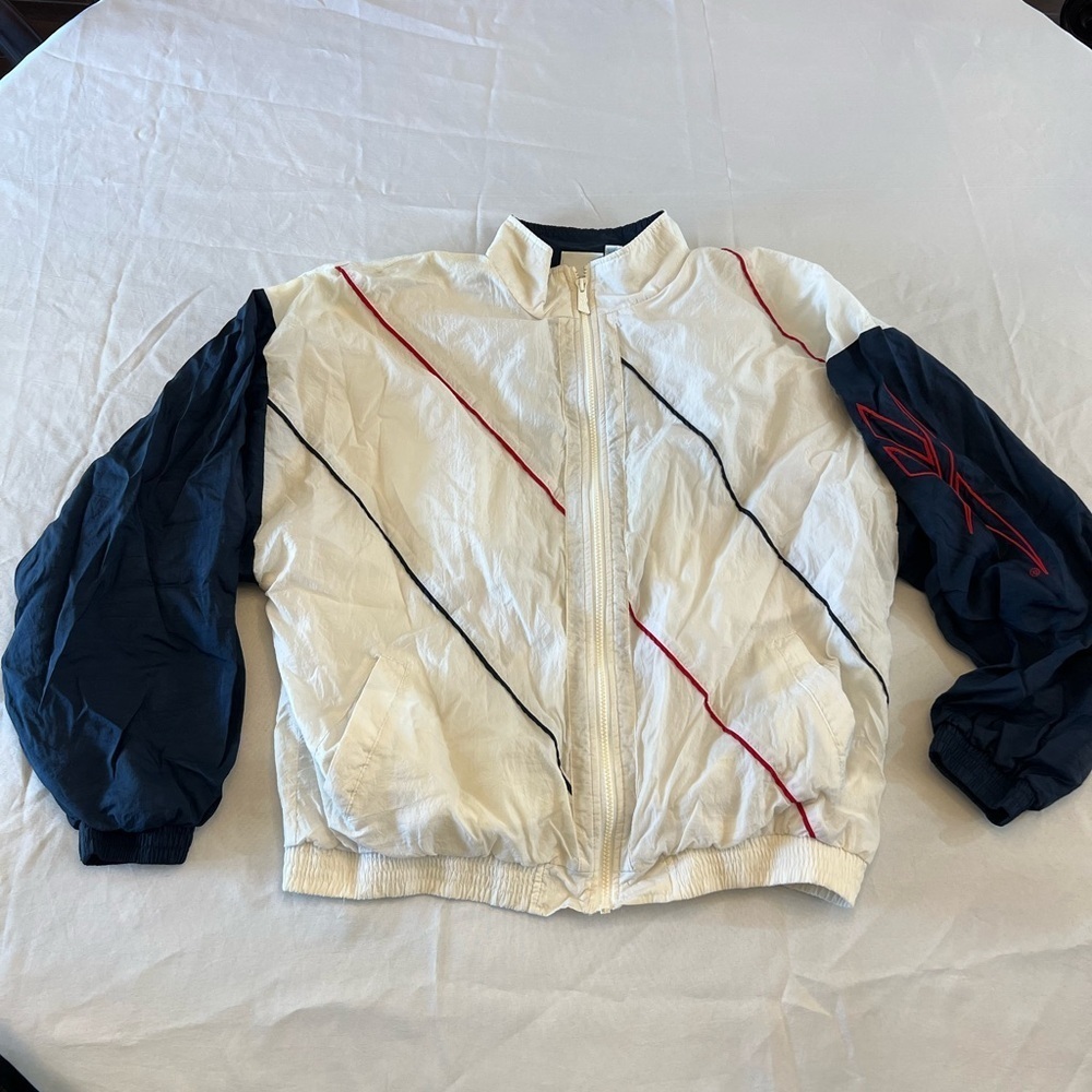 REEBOK Vintage 90’s Men’s Windbreaker, Zip up, Size Large.